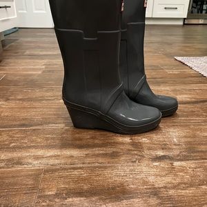 Hunter Wedge Mid Boot